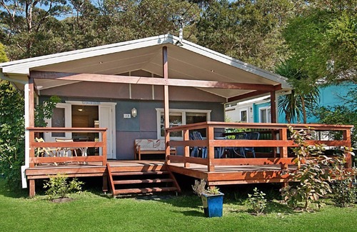 Hardys Bay House | Little Blue House by HolidayCo.
