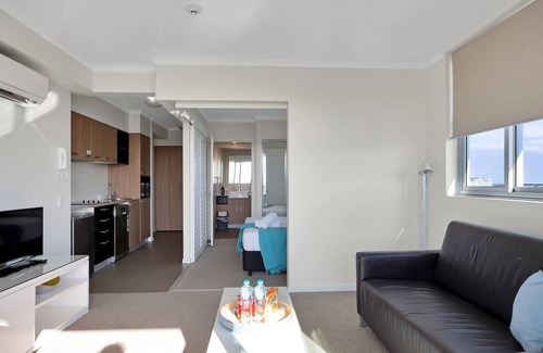 Mackay Apartment | Lovely dual key apartment in heart of Mackay!