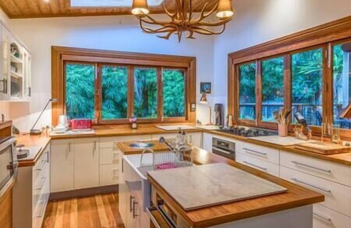 North Tamborine House | Lyrebird House