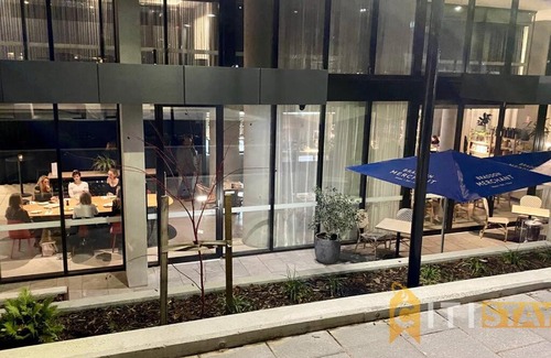 Braddon Apartment | Magic at Midnight - Braddon CBD - 1 Bd 1bth Apt