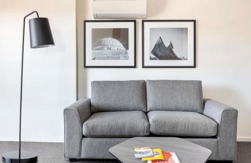 Braddon Apartment | Mantra on Northbourne