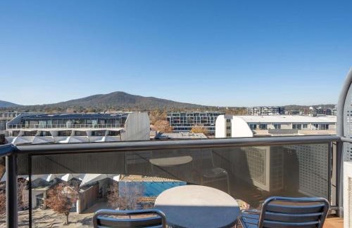 Braddon Apartment | Mantra on Northbourne