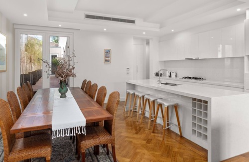 Elwood Apartment | Marlin - A prime location, near the beach