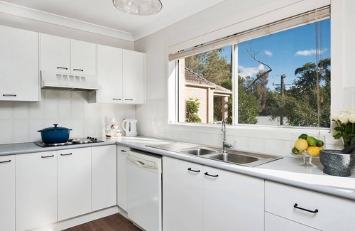 Mollymook Beach House | McGrath welcomes you to No 1 Mollymook Beach