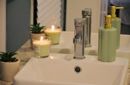 Melton West House | Melton Home Stay