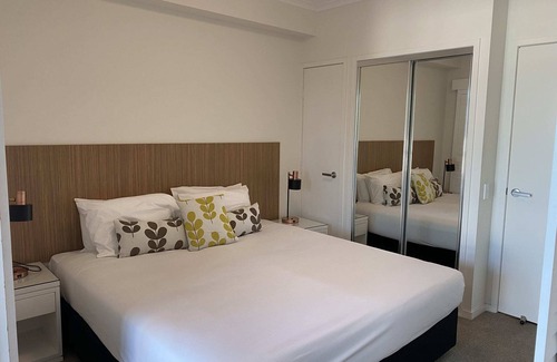 Mackay Apartment | Modern One Bedroom Apartment in heart of Mackay!