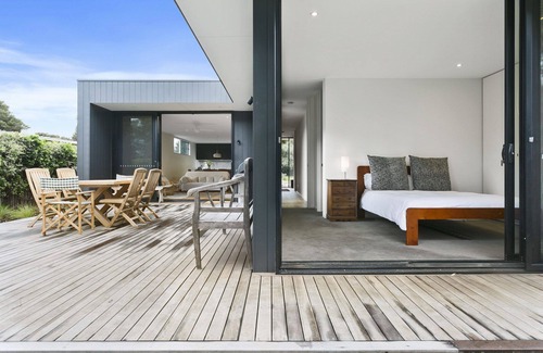 Portsea House | MODERN & STYLISH BEACH HOLIDAY RETREAT, ROYAL IN PORTSEA