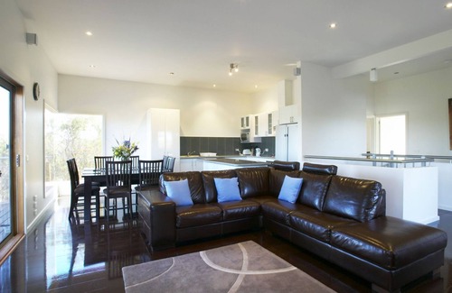 Rye House | Moonah at Forbes residence
