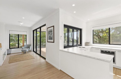 Anglesea House | Morning Surf