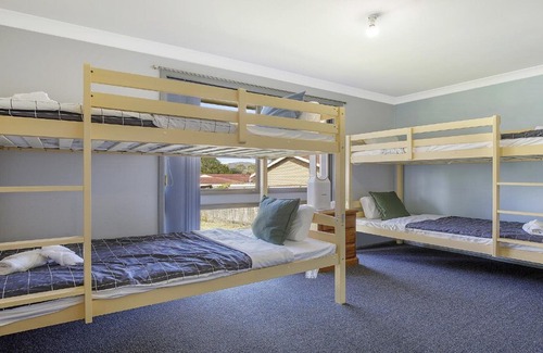 Gloucester House | MOUNTAIN RETREAT @ GLOUCESTER