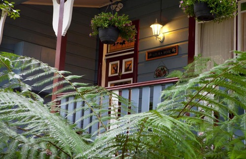 Leura House | Mountain Whispers Leura Rose