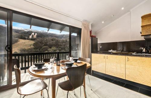 Thredbo Apartment | Mowamba D5