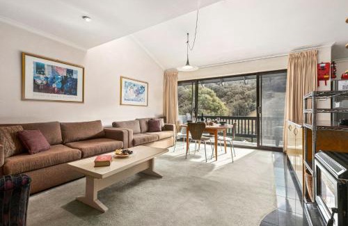 Thredbo Apartment | Mowamba D5