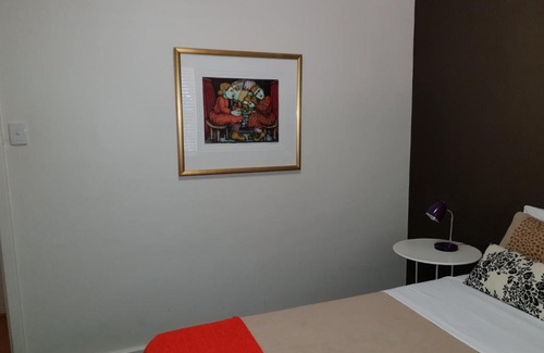 Inglewood Apartment | Mt.Lawley Superb 2 BR location Comfort, style 4