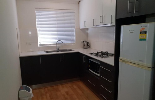 Inglewood Apartment | Mt.Lawley Superb 2 BR location Comfort, style 4