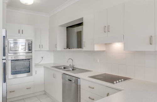 Hawks Nest Apartment | NAUTILUS ON THE BEACH