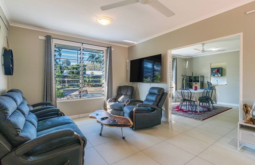 Anula House | NEW 3brm Stunner in Moil!