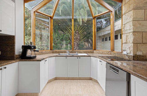 Sorrento House | NEW HEATED INGROUND POOL, SUPERB PRIME SORRENTO HOLIDAY LOCATION, KERFERD