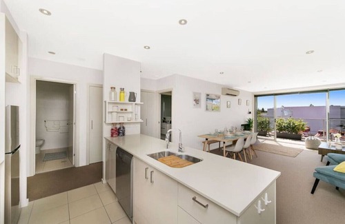 Braddon Apartment | New to VRBO: 3BR Braddon Flat, 8 mins walk to CBD