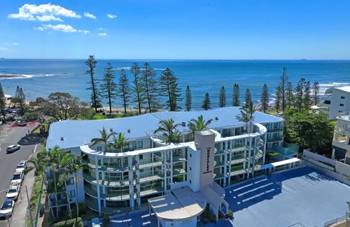 Moffat Beach Apartment | Norfolks on Moffat Beach