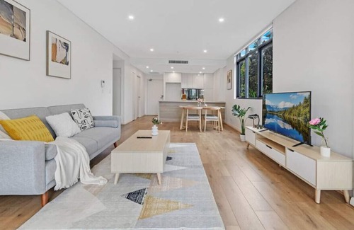 Ryde Apartment | NRYD016-E5005 · Aircabin | Ryde｜Lovely Amazing |2 Bed 2 Bath Apt