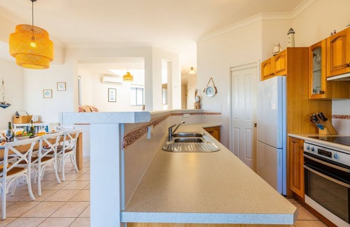 Fishermans Bay House | Ocean Views, 4 Ocean Street - Absolute Waterfront Retreat at Fishermans Bay