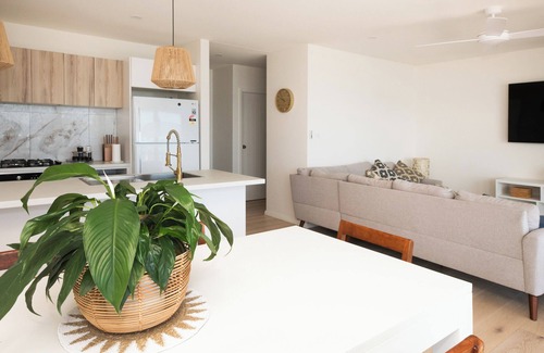 Corlette Apartment | "ON THE Beach" With Million-dollar Views. Enjoy the Best Beach at the Bay