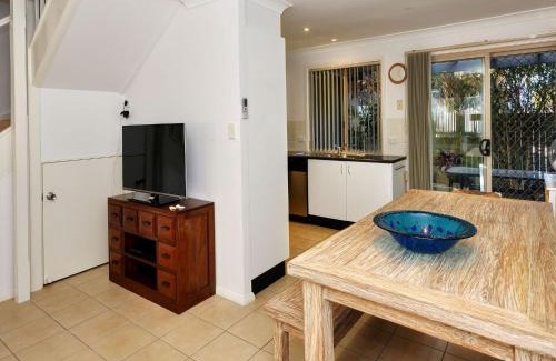 Hawks Nest House | One Street Back from the Surf Beach
