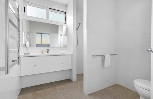 Brunswick Apartment | 'Orangerie' A Stunning Shoe Factory Conversion