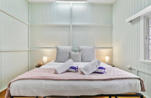 Westcourt House | Original Queenslander Experience