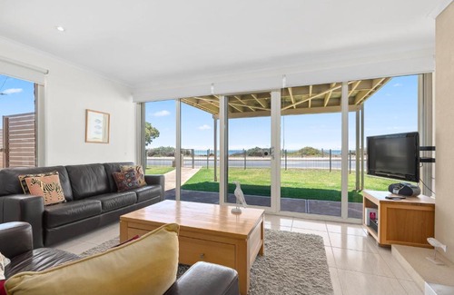 Aldinga Beach House | Pearl by the Sea