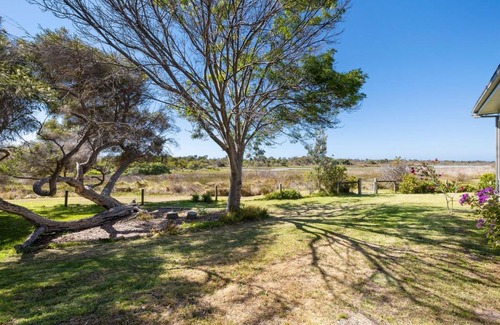 St Leonards House | Pelican Point