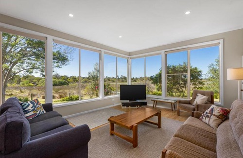St Leonards House | Pelican Point