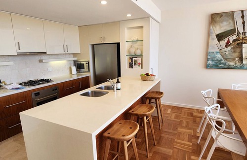 Paddington Apartment | Penthouse Apartment With Massive Private Terrace + Parking + 2 Pools + Views