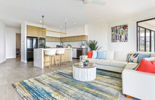 Sunrise Beach Apartment | Penthouse luxe in Sunrise Beach
