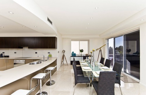 Nelson Bay Apartment | Penthouse Palace - Private Heated Pool and Spa