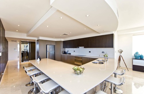 Nelson Bay Apartment | Penthouse Palace - Private Heated Pool and Spa