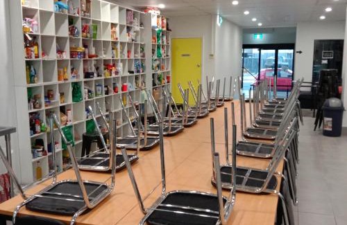 East Perth Hostel | Perth City Backpackers Hostel - note - Valid passport required to check in