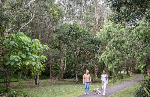 Mudjimba House | Pet-friendly and Beachside in Mudjimba