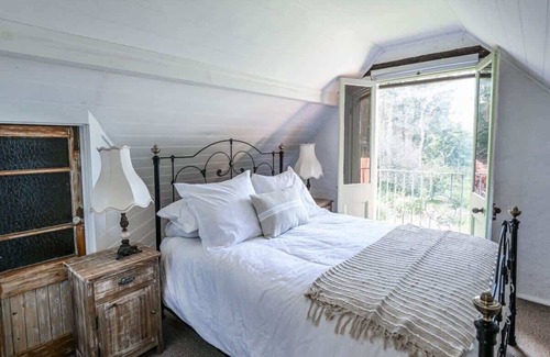 Morton Hostel | Petana Farm Stay Summ