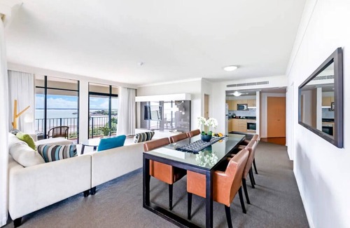 Darwin City Centre Apartment | Postcard Waterfront Living on the Esplanade