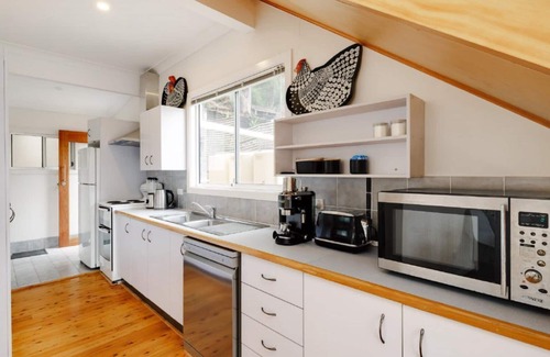 Pretty Beach House | Pretty Beach Bay Vista by HolidayCo.