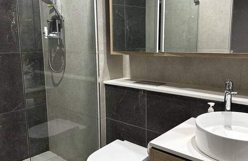 Eastgardens Resort | Private room ∙ 1 guest