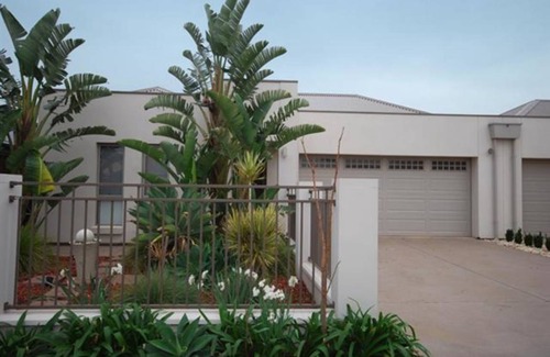 Edwardstown Resort | Private room ∙ 2 guests