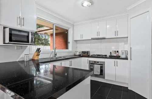 Clayton House | PRIVATE ROOM 4 and PRIVATE ROOM 5 beside Monash University in Clayton