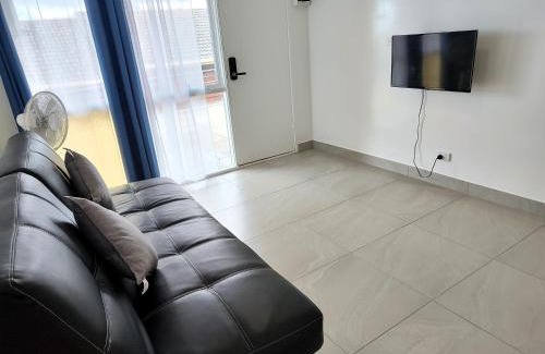 Oak Park Ski Chalet | PROMO! Near Train Station, FREE WIFI!