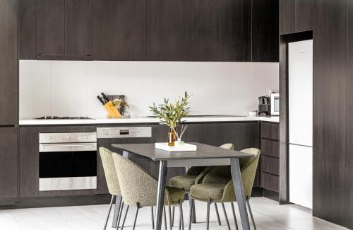 Darling Harbour Apartment | Pyrmont Apartments by Urban Rest