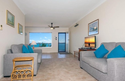 Nelson Bay Apartment | Quarterdeck Unit 3 12 Magnus Street