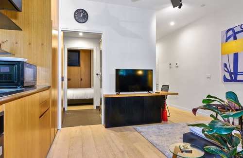 Collingwood Apartment | Quirky Retreat - A Charming 1BR in Trendy Collingwood
