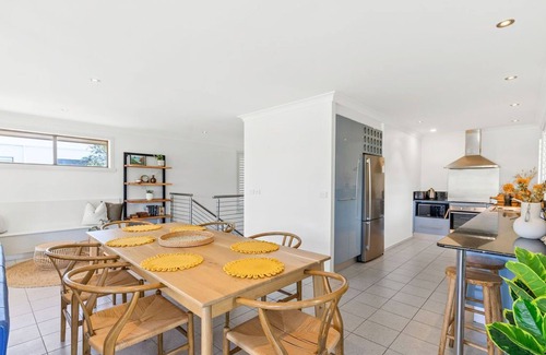 North Creek Apartment | Rayner's Secret is the perfect haven for a self-catering holiday by the beach.